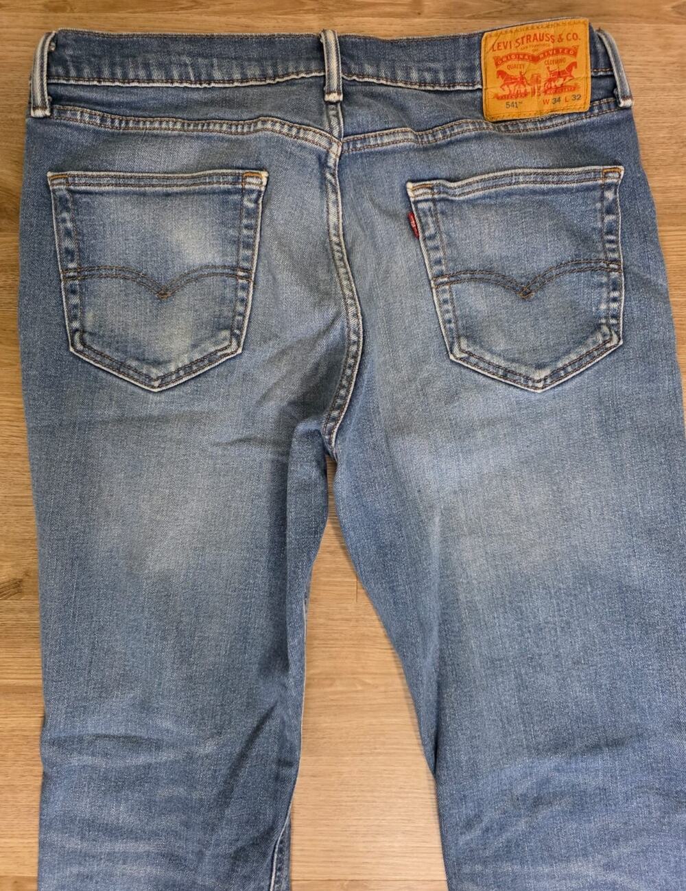 Levi's 541 Athletic Fit Jeans Men's 34x32 Light Wash Stretch Denim